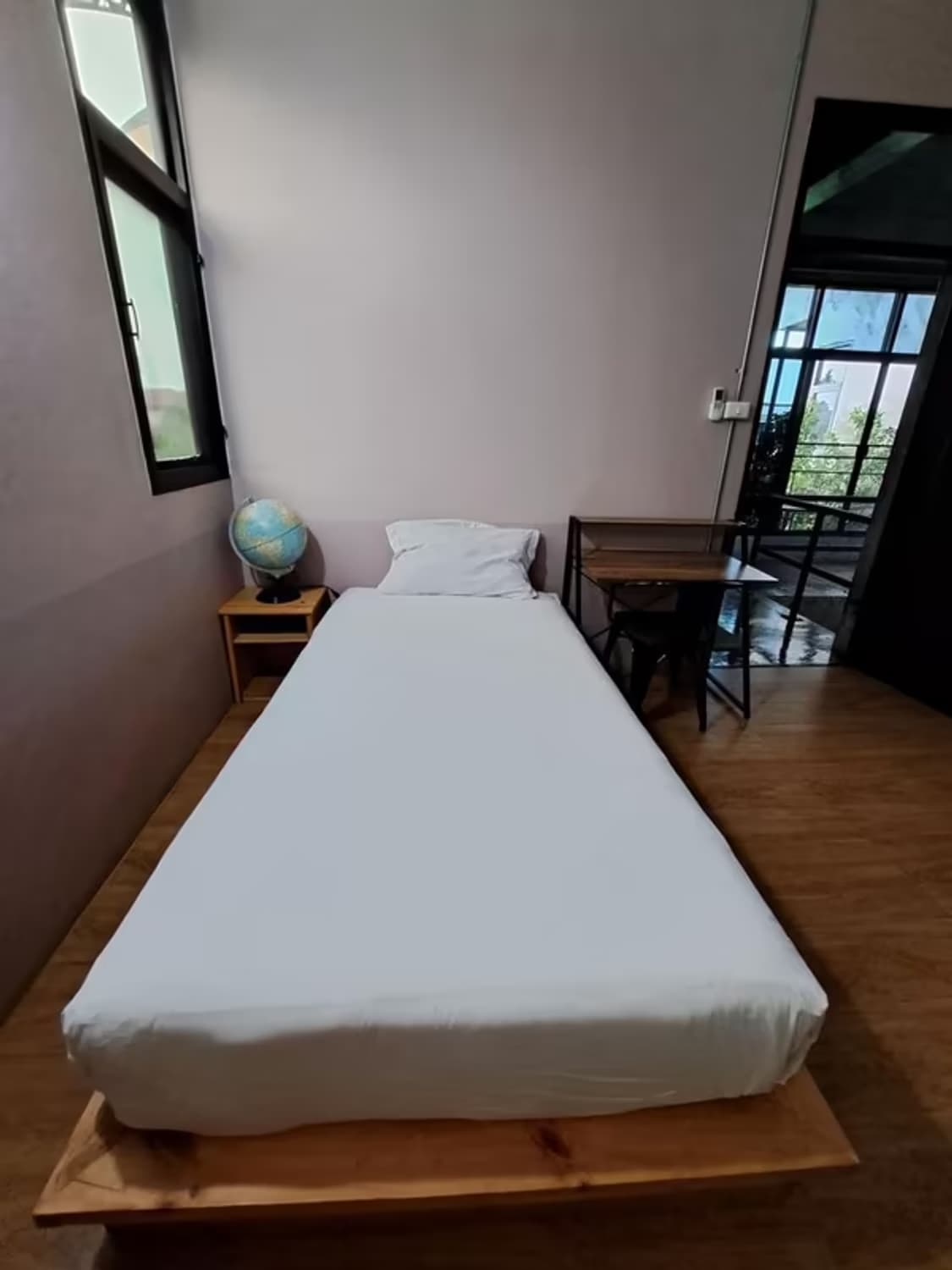 2-Story Loft Style House for Rent - Image 10