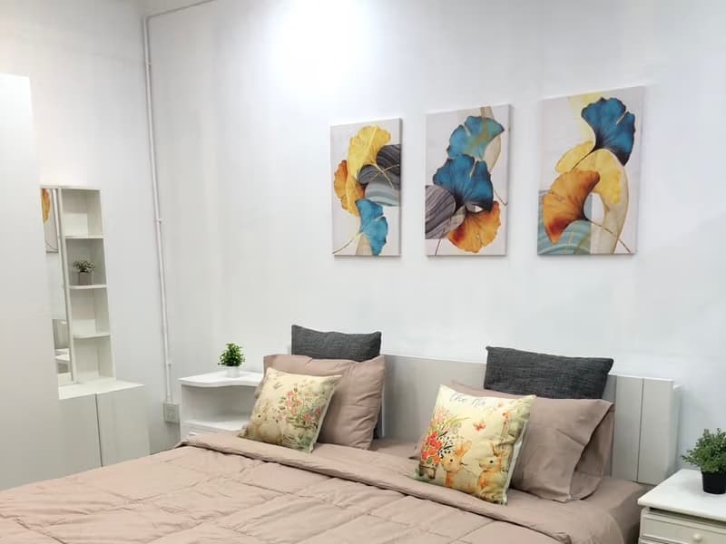 Townhouse for rent in Changklan close to Shang gri la hotel