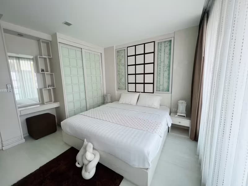 2 Bedroom Condo