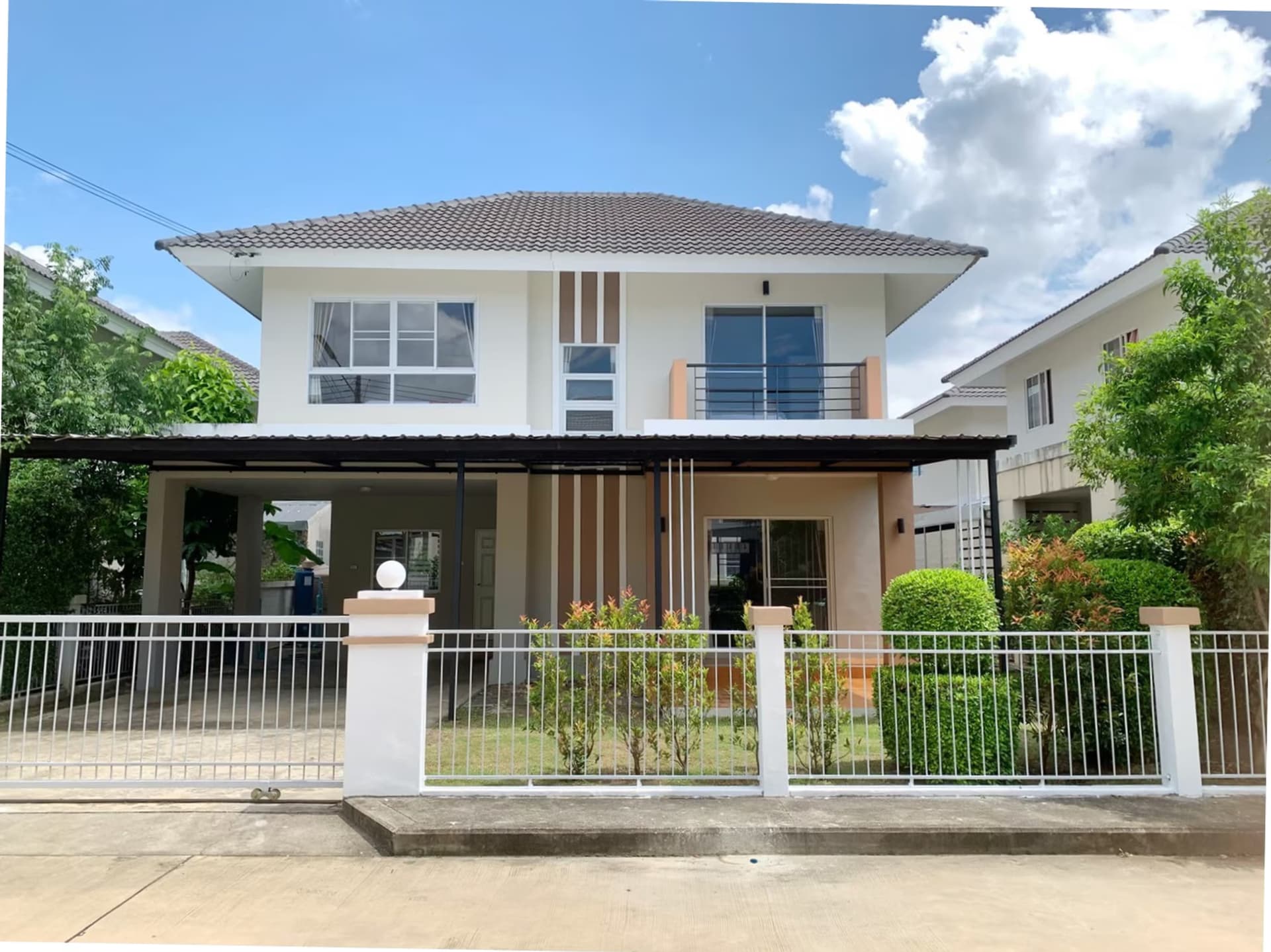 Studio for Sale in  - Image 1
