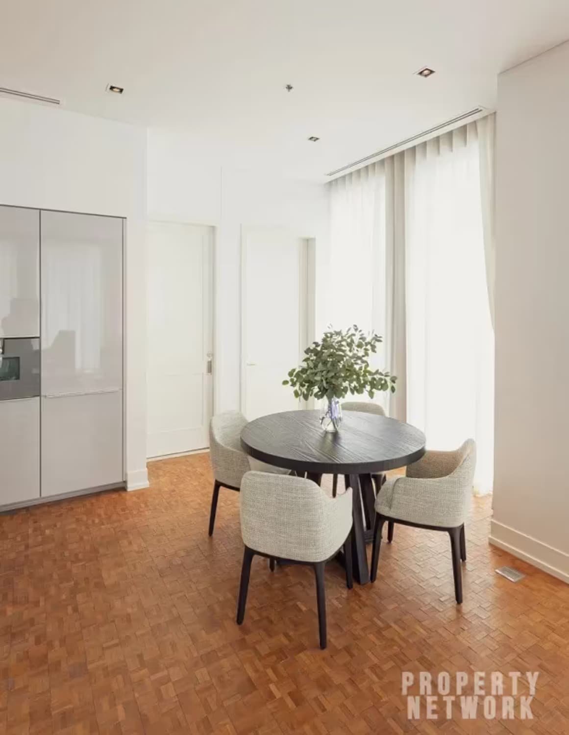 Condo for Rent at The Ritz-Carlton Residences - Image 3