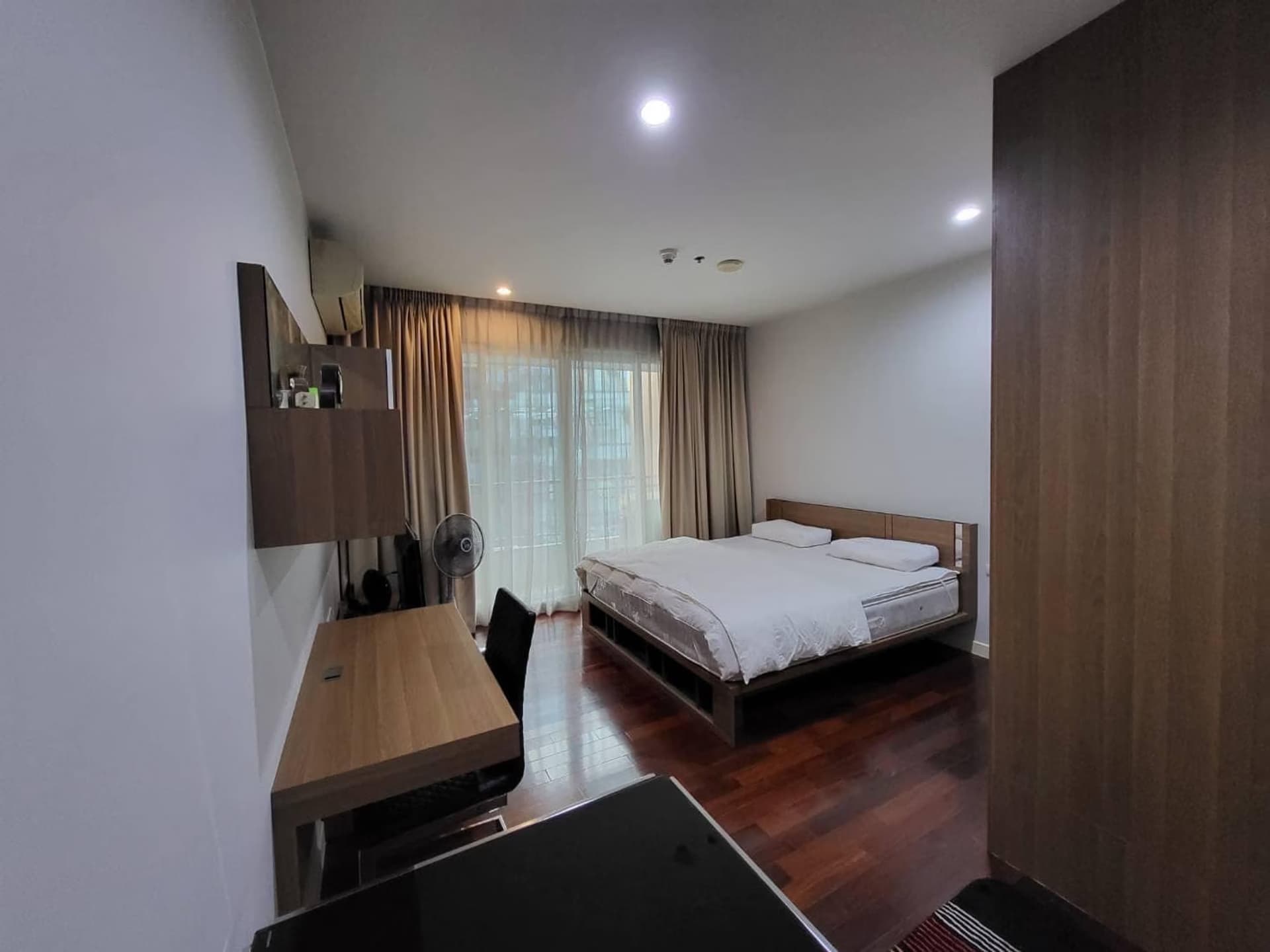 null Bed Condo for Rent  Near Phetchaburi MRT - Image 2