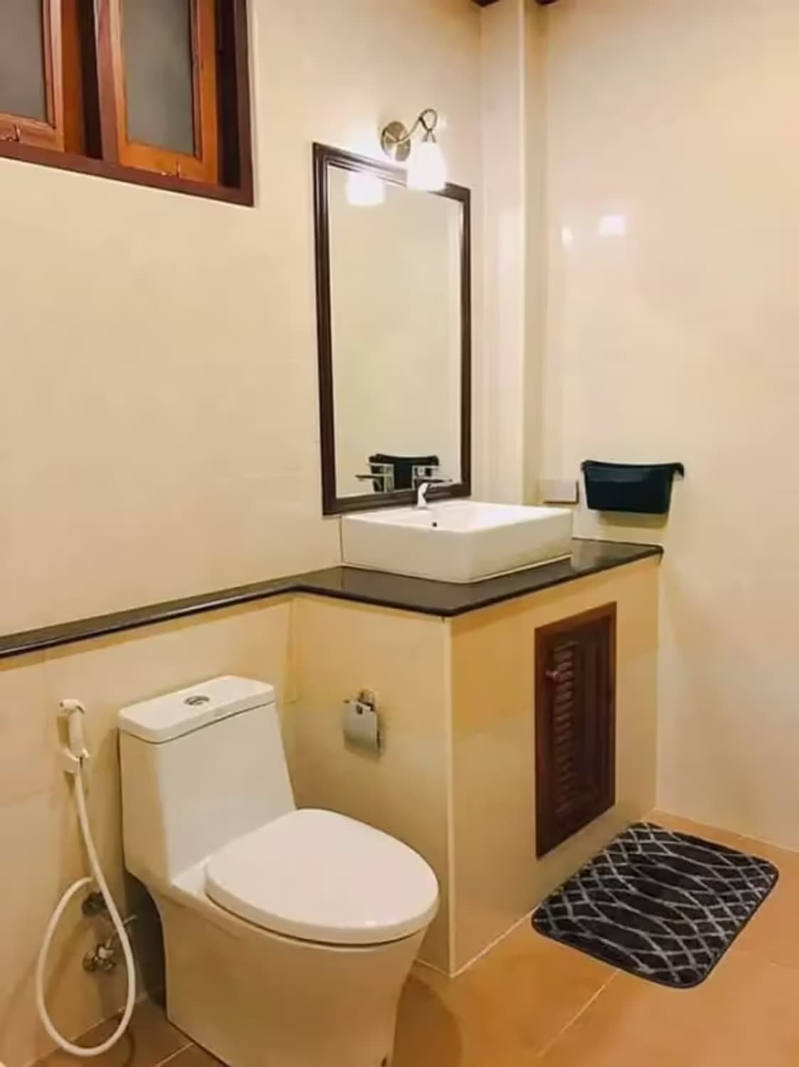 2 Bedroom House - Image 3