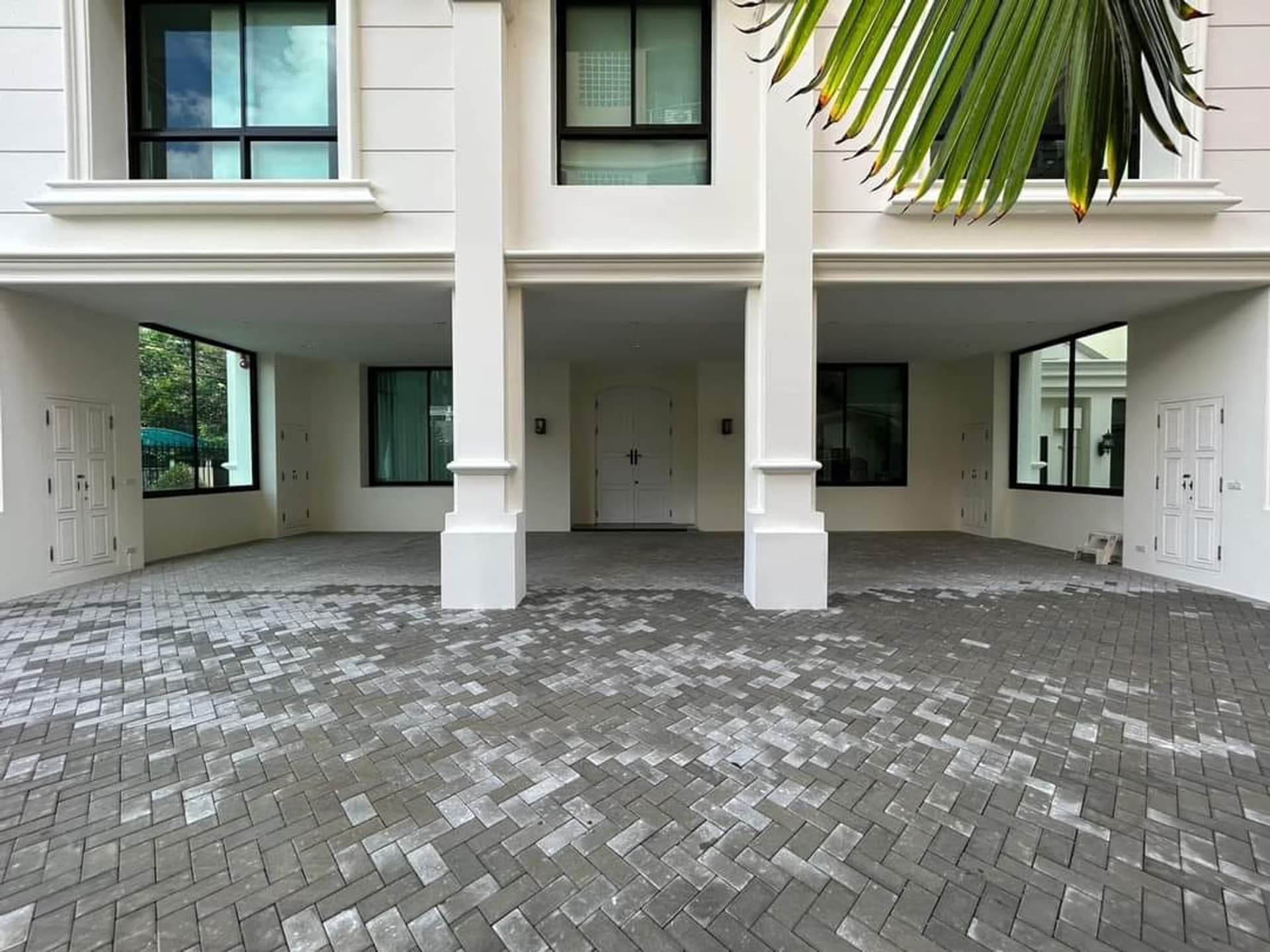 Pool Villa for Sale in Watthana - Image 17