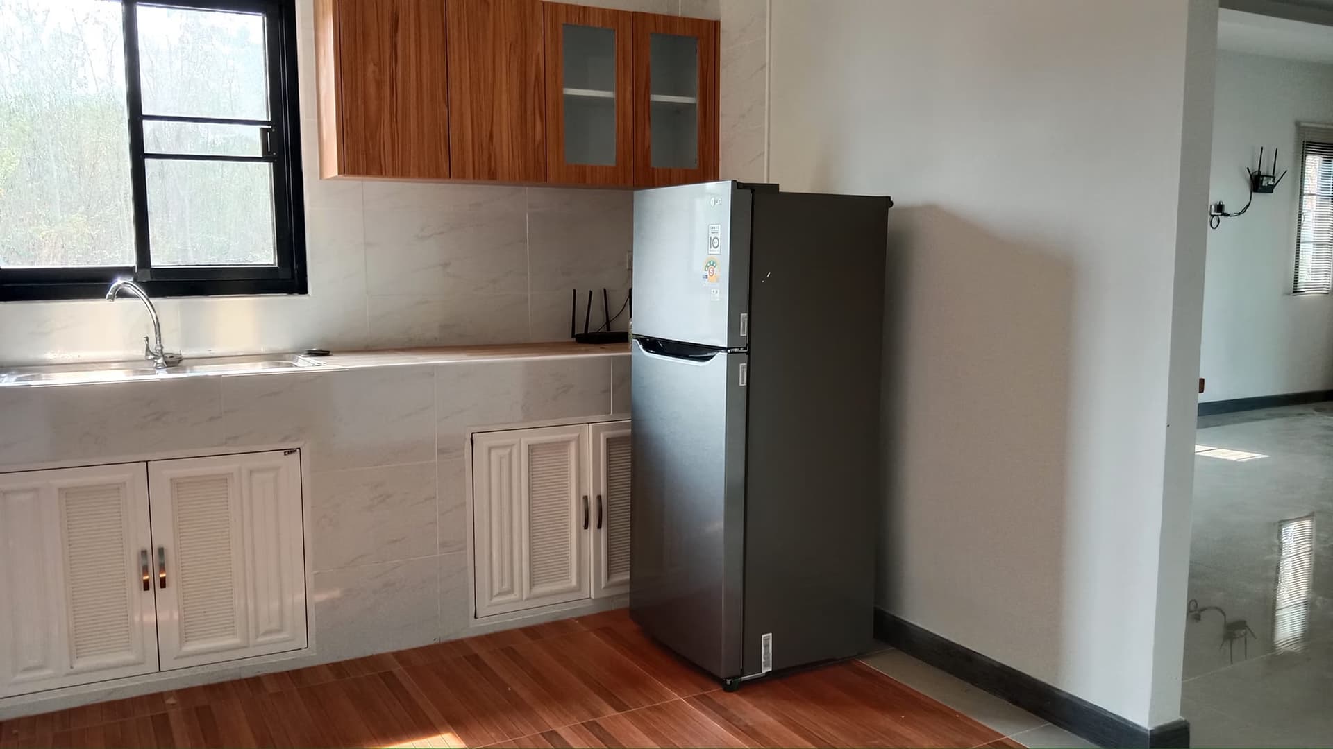 3 Bed House for Rent in Saraphi - Image 3