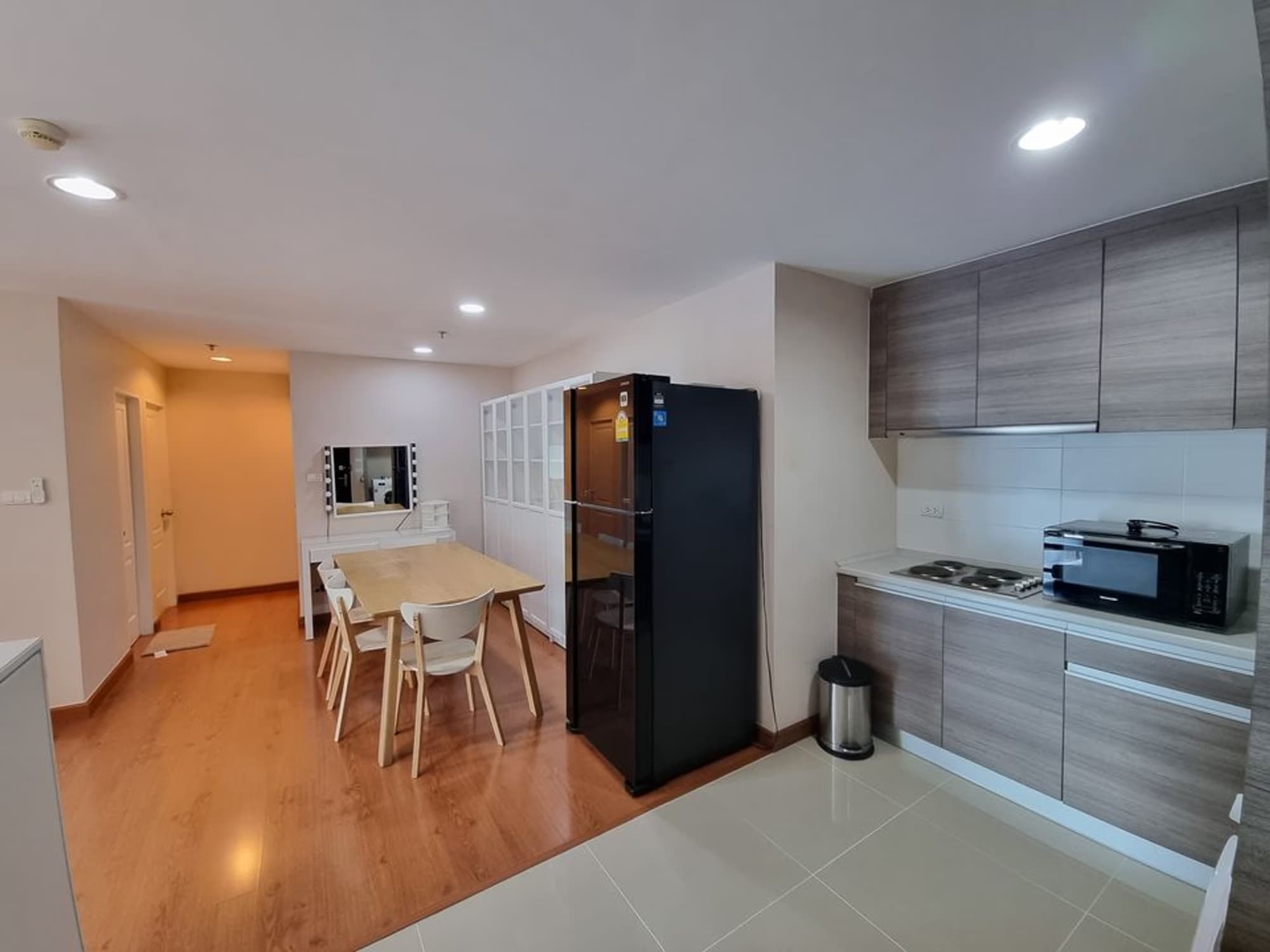 2 Bed Condo for Rent  Near Phra Ram 9 MRT - Image 8
