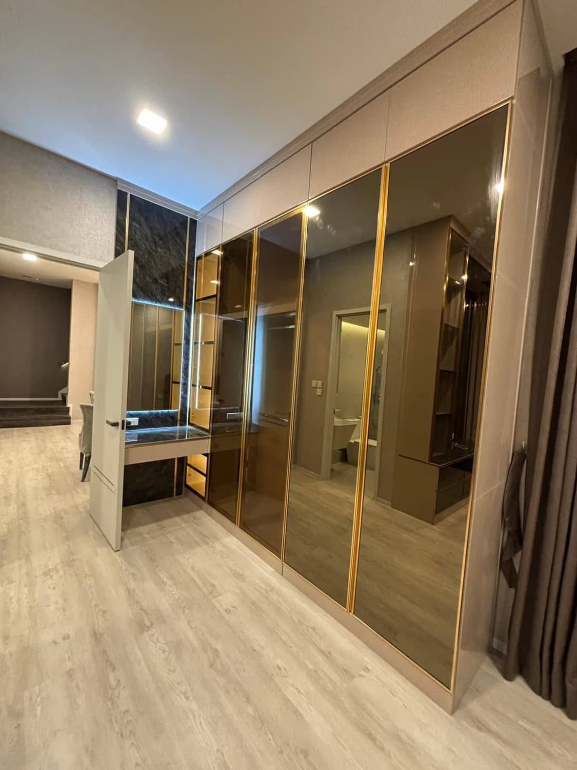 5 Bed House for Rent and Sale in undefined - Image 7