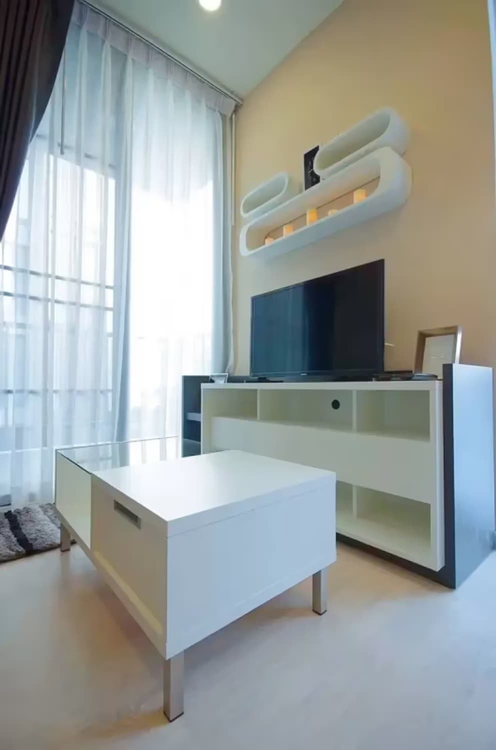 1 Bedroom Condo - Image 8