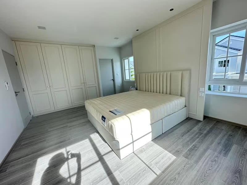 3 Bed House for Rent in Bang Phli