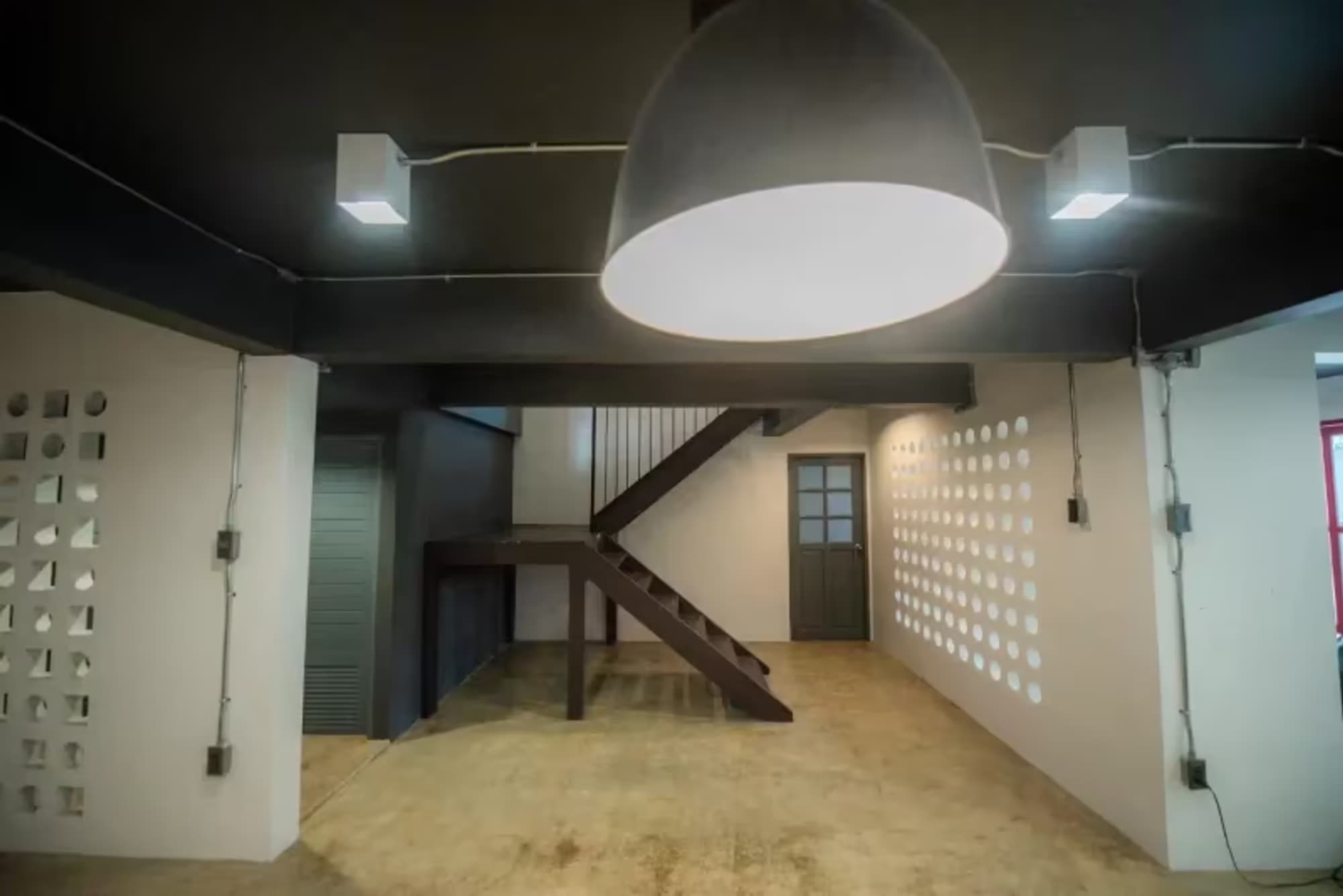 5 Bedroom House - Image 10