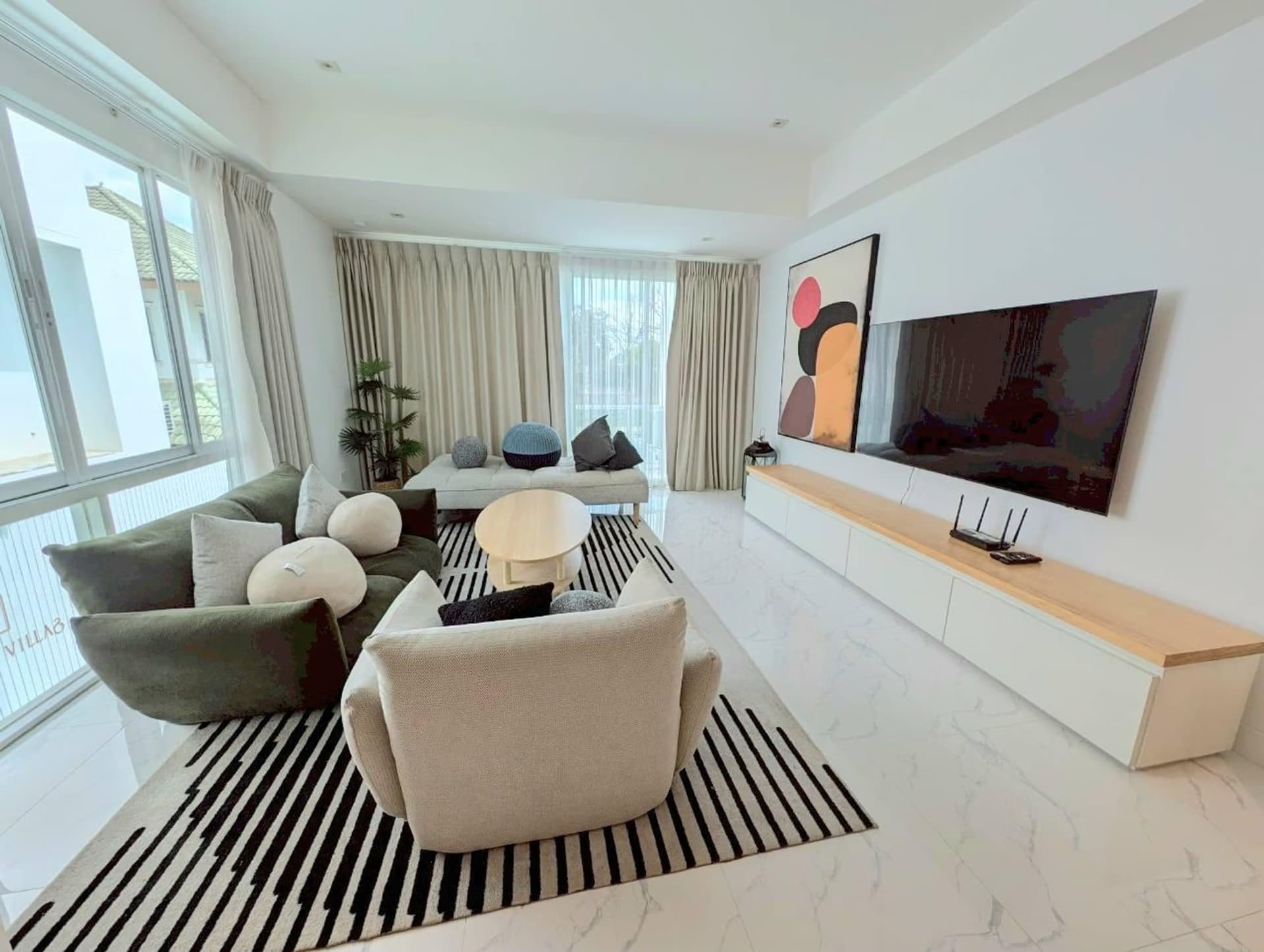4 Bed Townhouse for Rent and Sale in San Sai District - Image 3