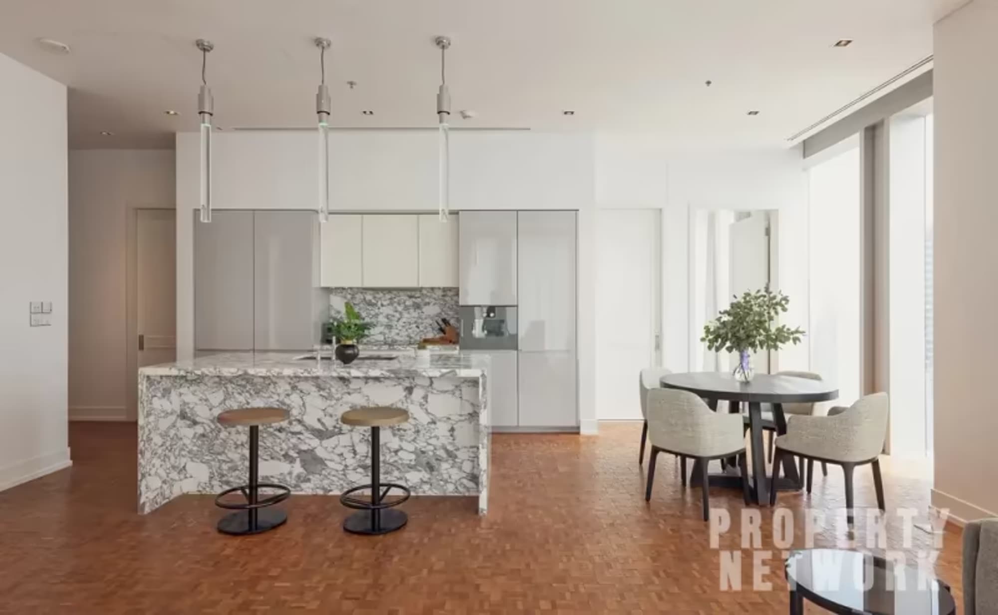 Condo for Rent at The Ritz-Carlton Residences - Image 6