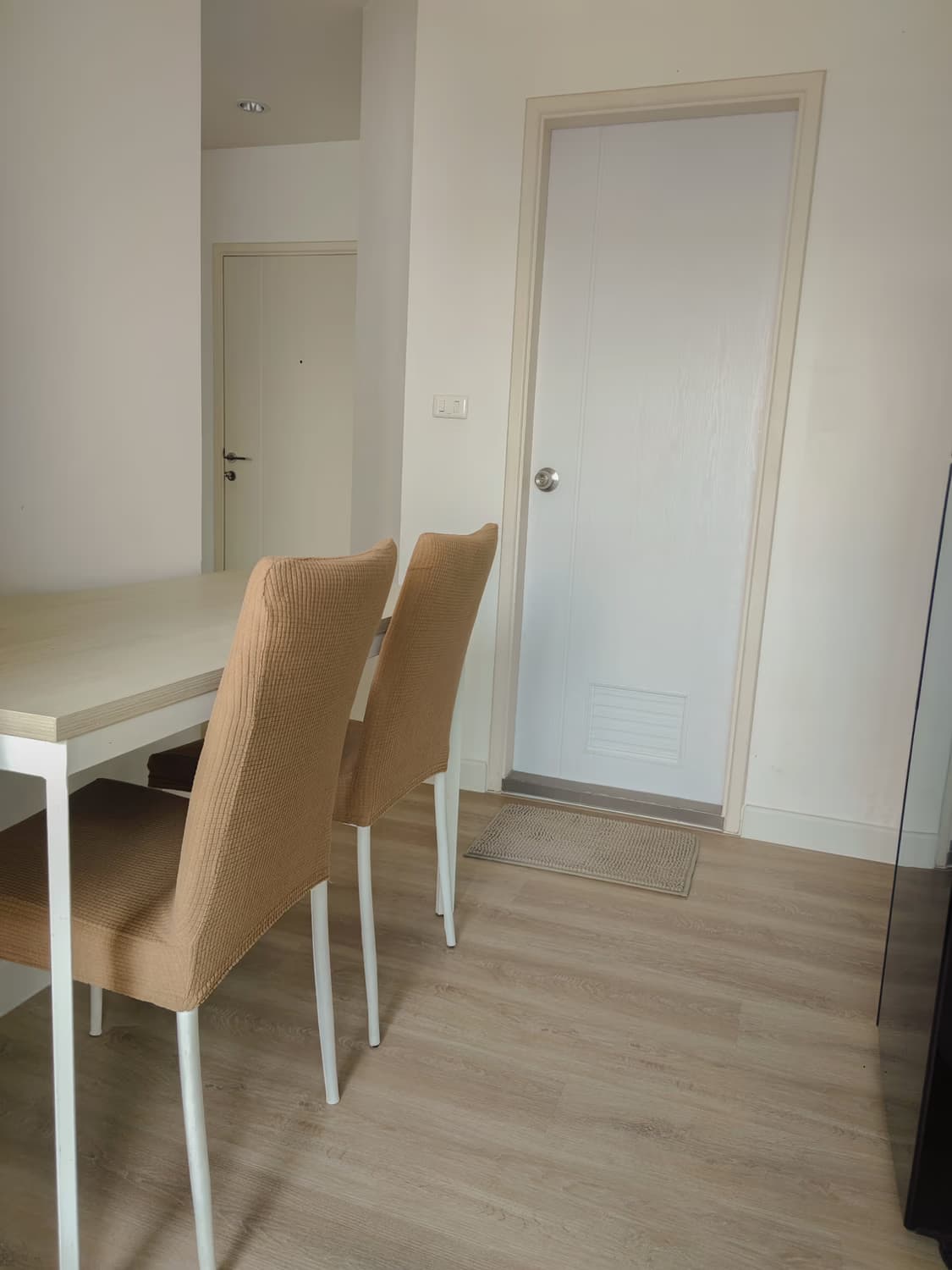 Condo for Rent at Aspire Sathorn-Taksin - Image 15