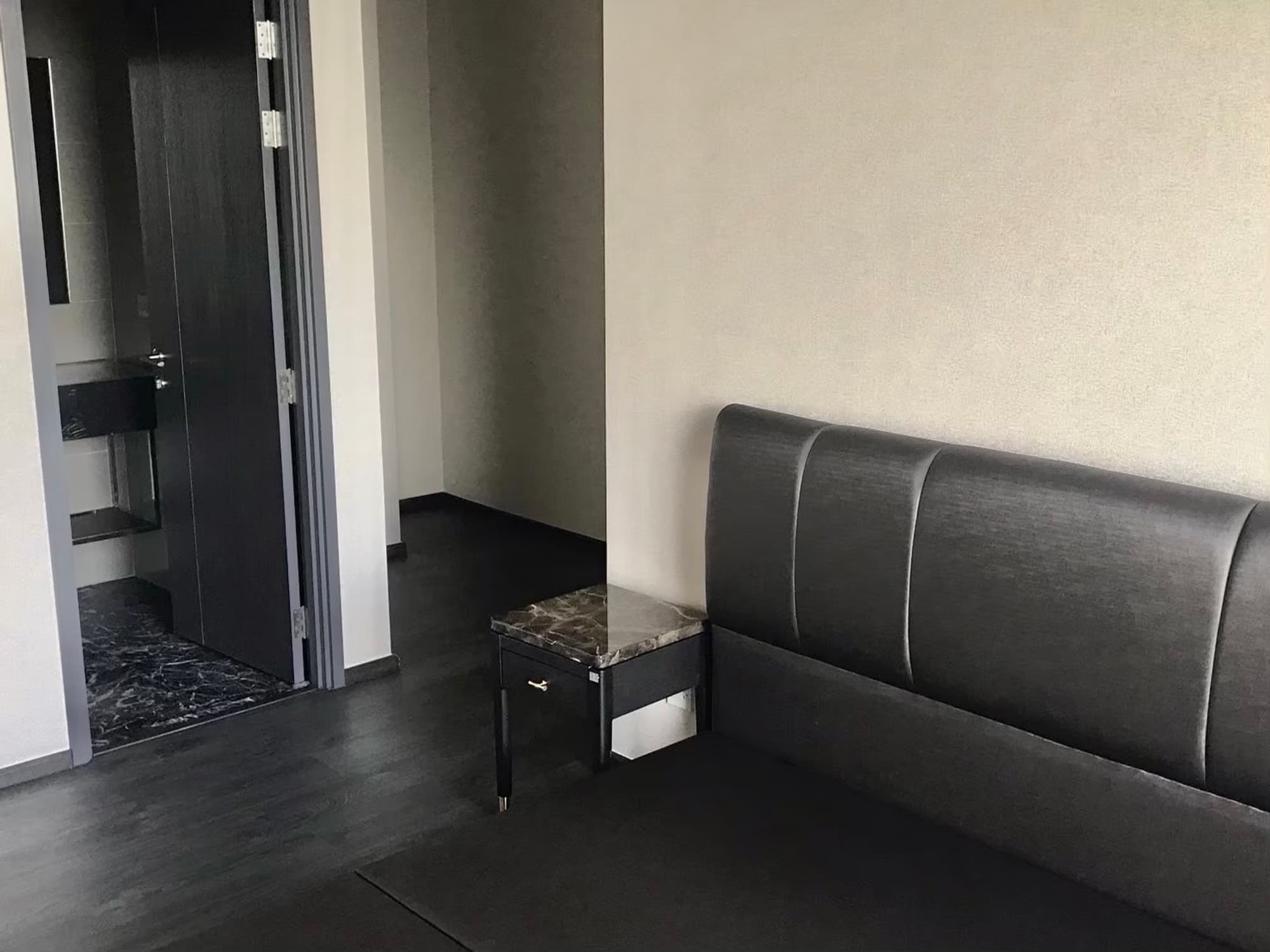 2 Bed Condo for Rent in Watthana - Image 6