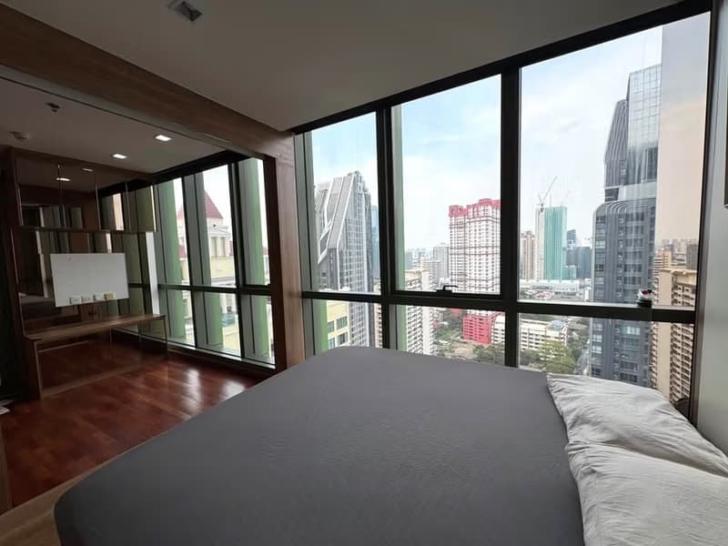 1 Bed Condo for Sale in Ratchathewi