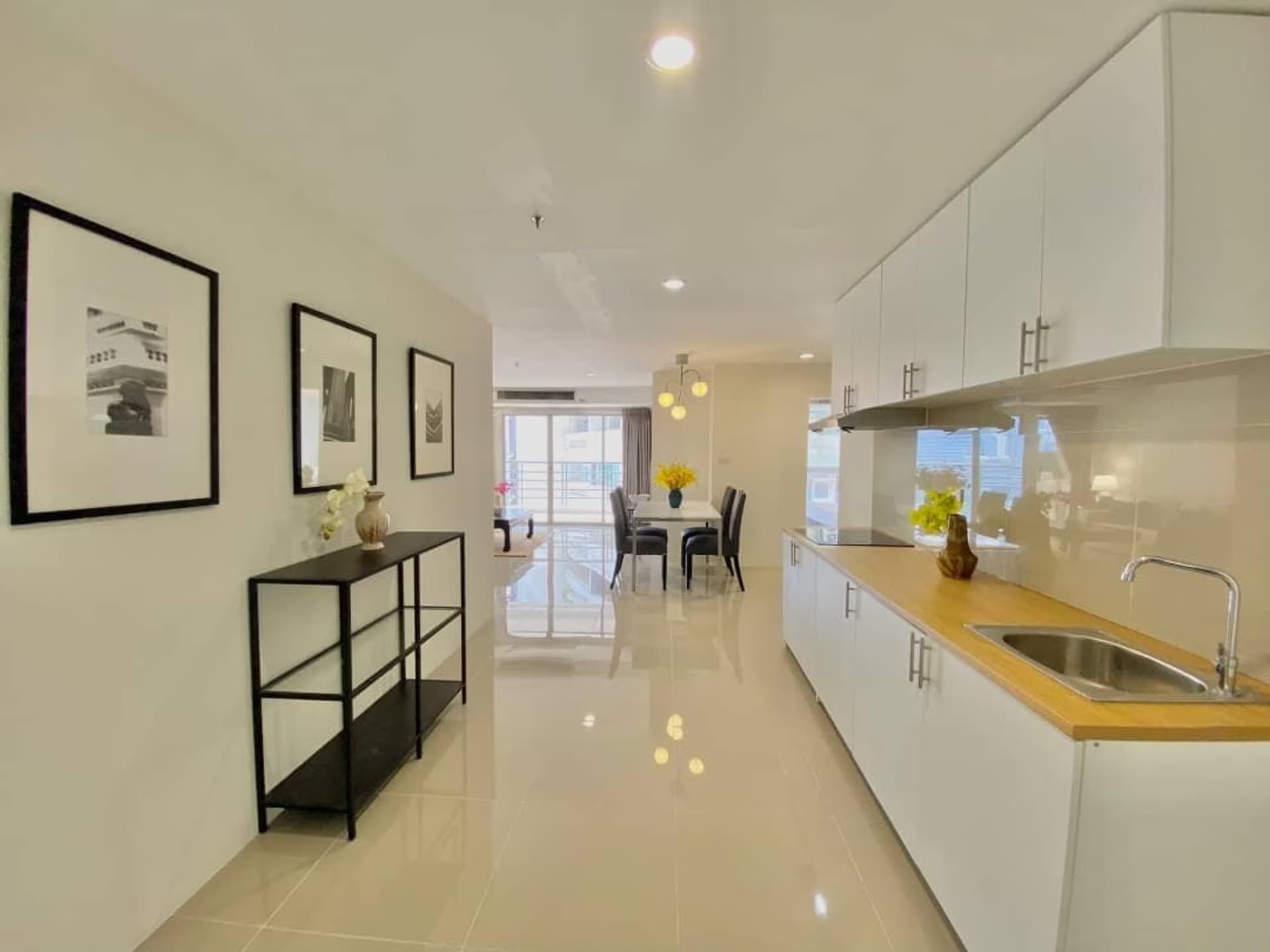 4 Bed Condo for Rent and Sale in Khlong Toei - Image 13