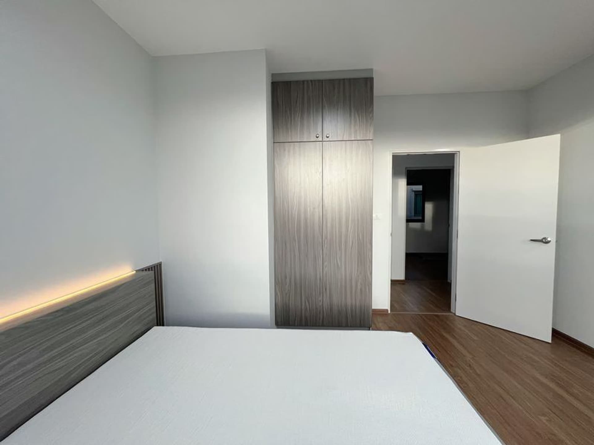 3 Bed Townhouse for Rent in Bang Phli - Image 10