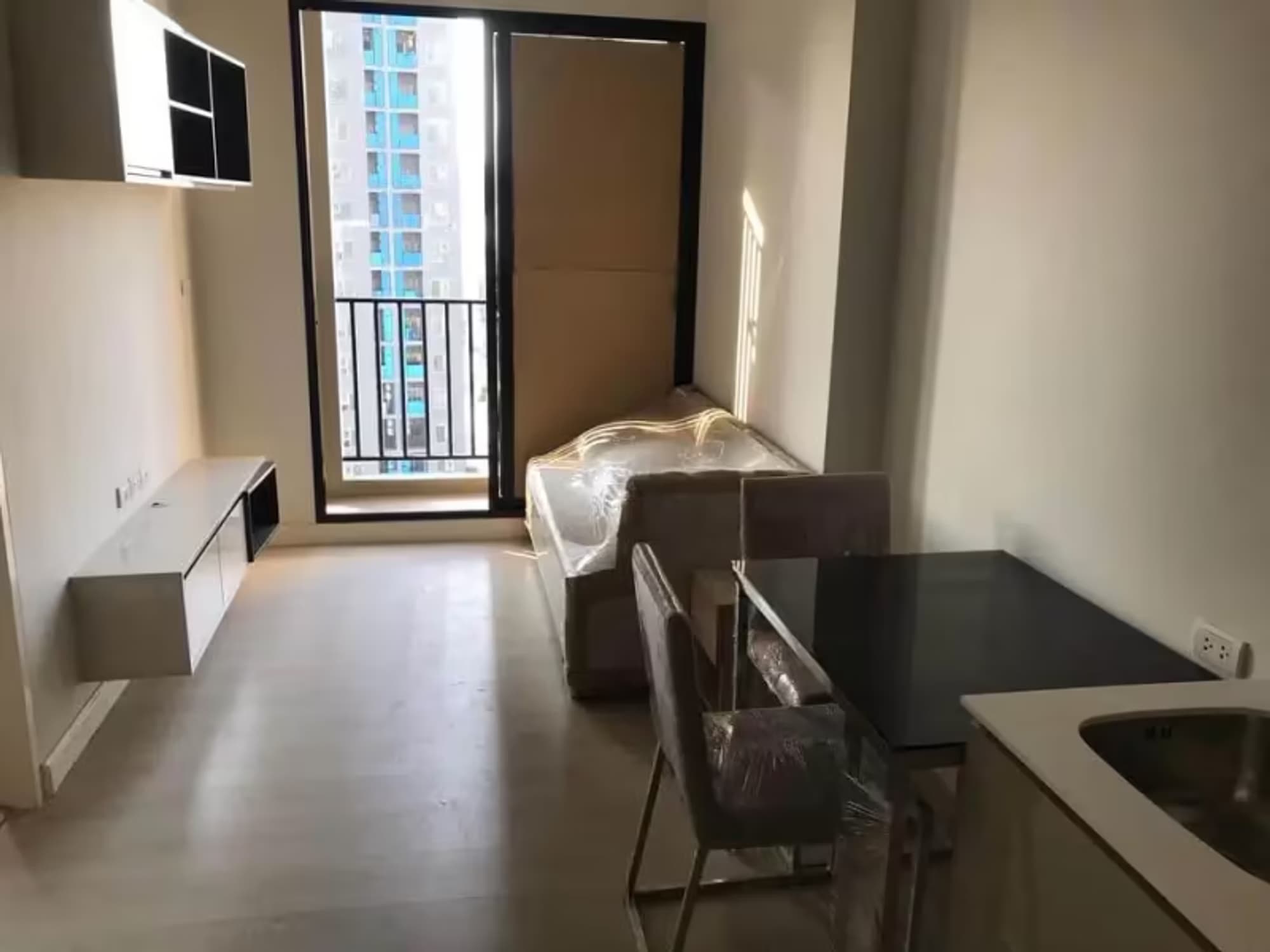 1 Bedroom Condo - Image 2