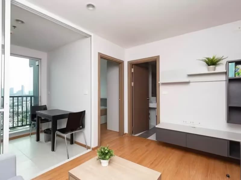 1 Bedroom Condo