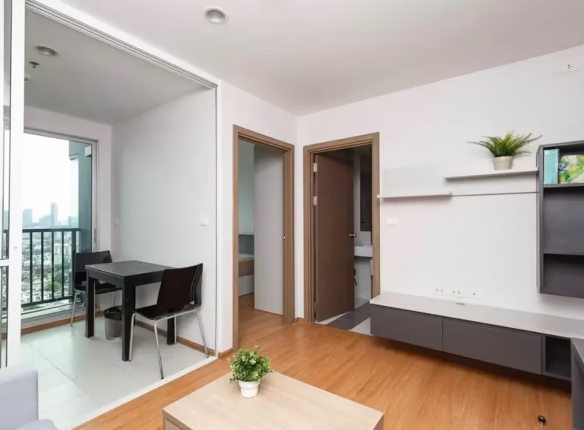 1 Bedroom Condo - Image 4