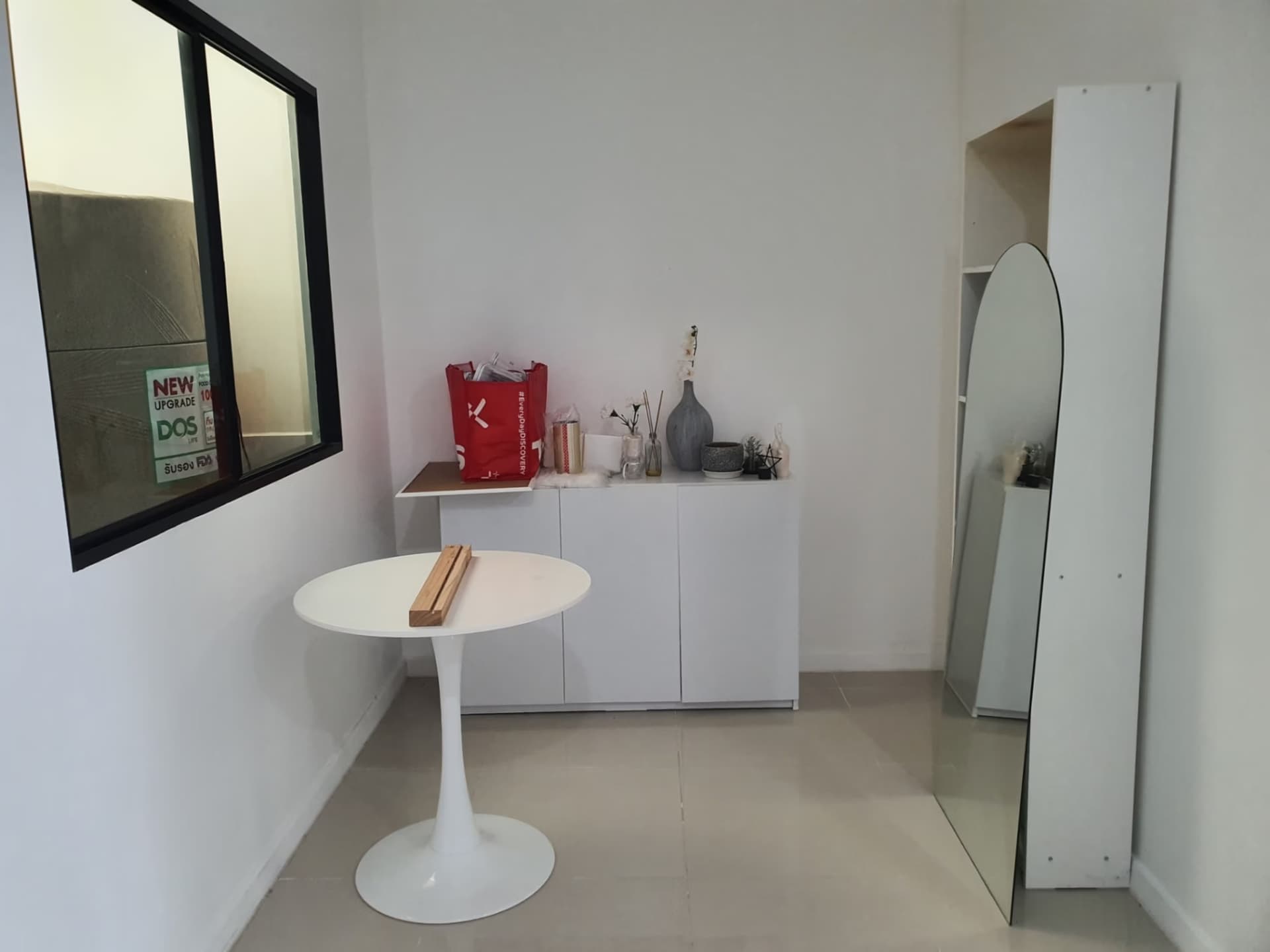 3 Bed Townhouse for Rent and Sale in Saphan Sung - Image 4