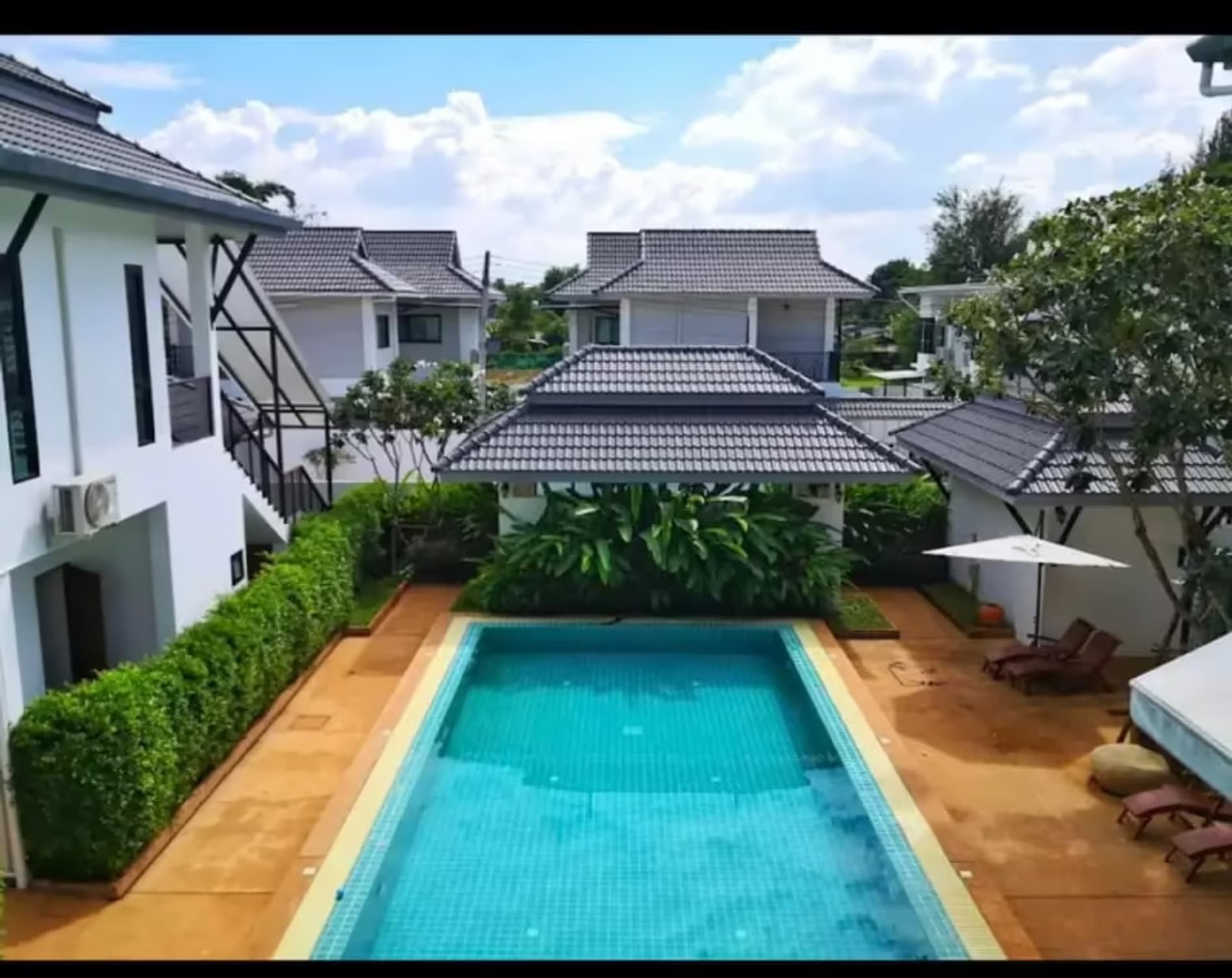 4 Bedroom House - Image 1