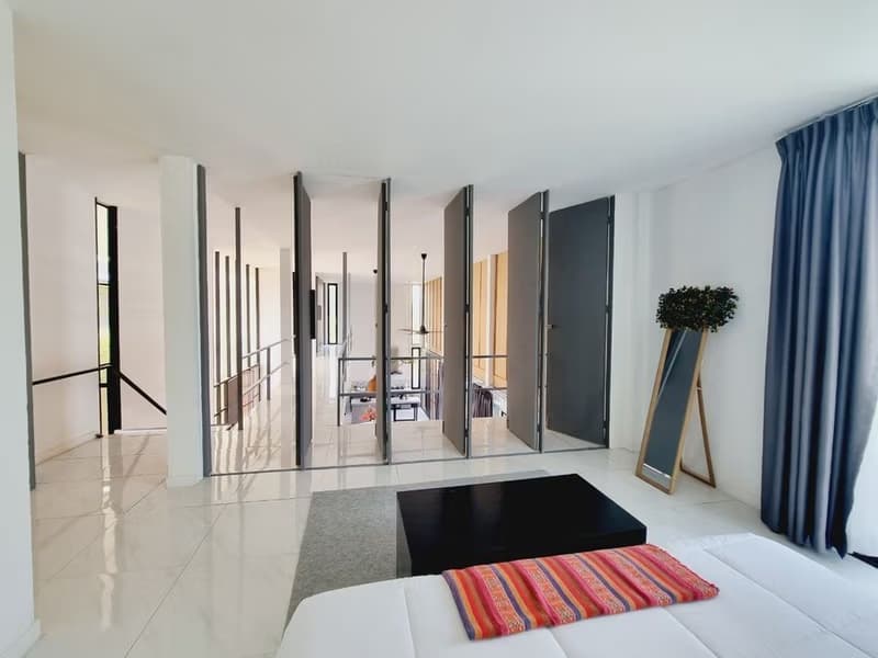 4 Bed House for Rent and Sale in Hang Dong