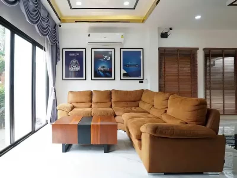 4 Bedroom House