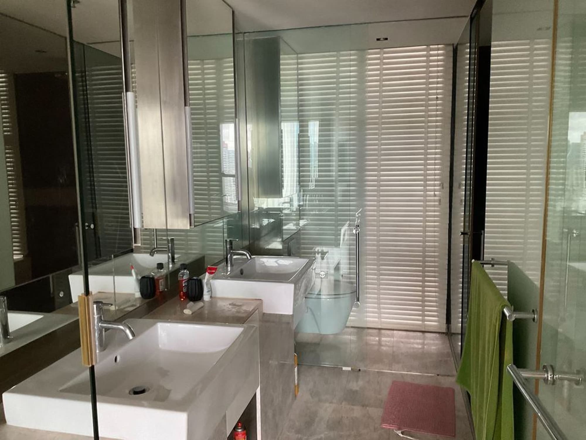 Condo for Sale at The Met Condominium - Image 4