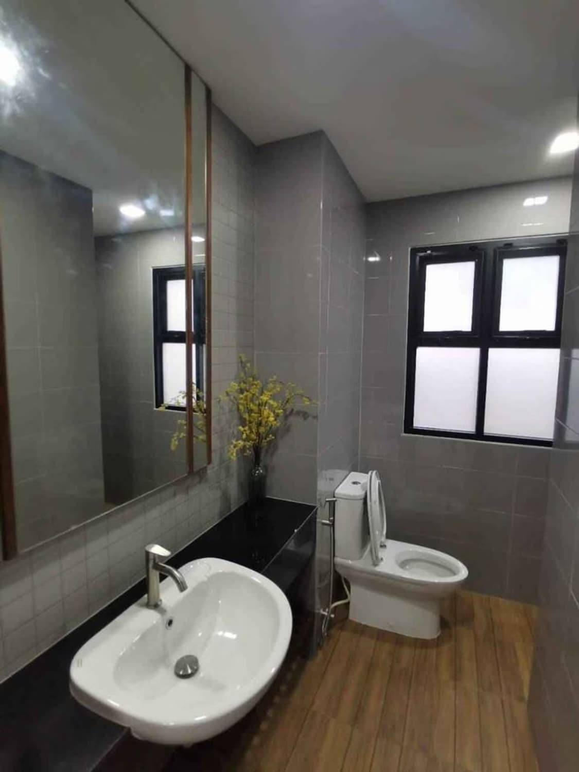 3 Bed House for Rent in Hang Dong - Image 5