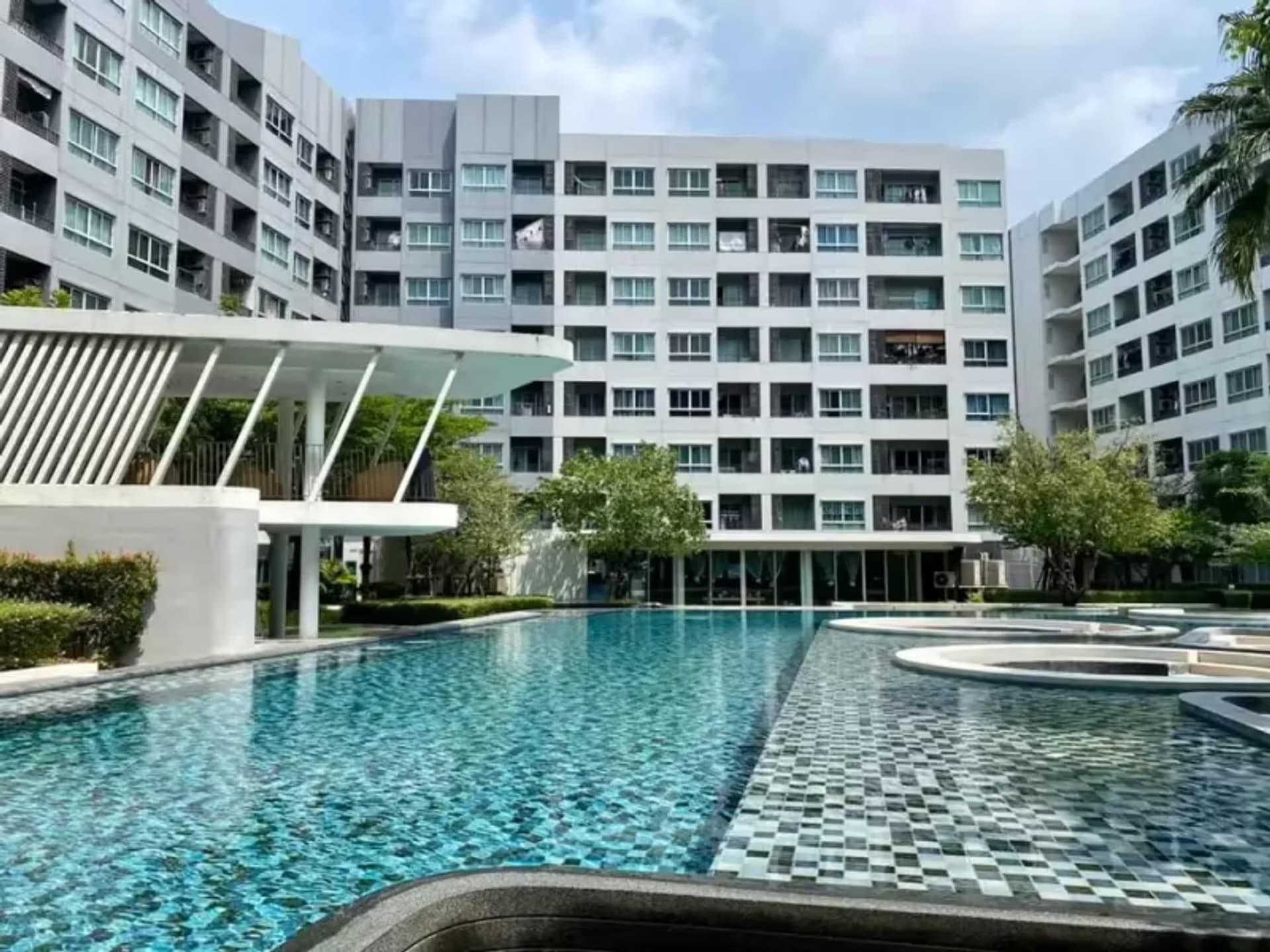 Studio for Sale in Phra Khanong - Image 14