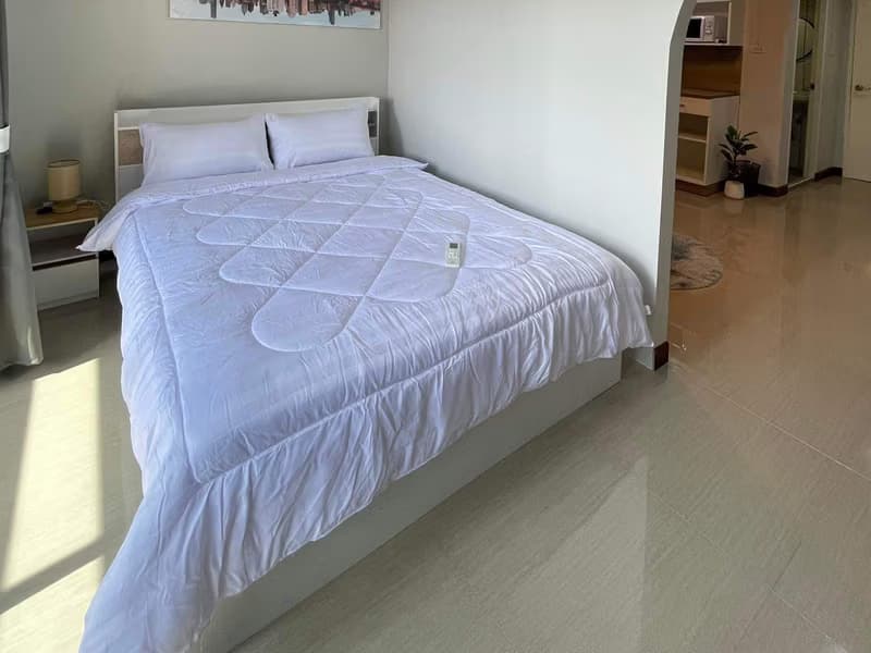 Condo for Sale, Sale w/Tenant at Lanna Condo