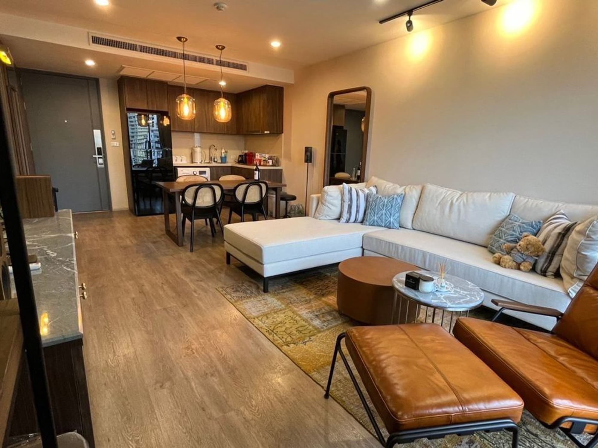 1 Bed Condo for Rent in undefined - Image 2