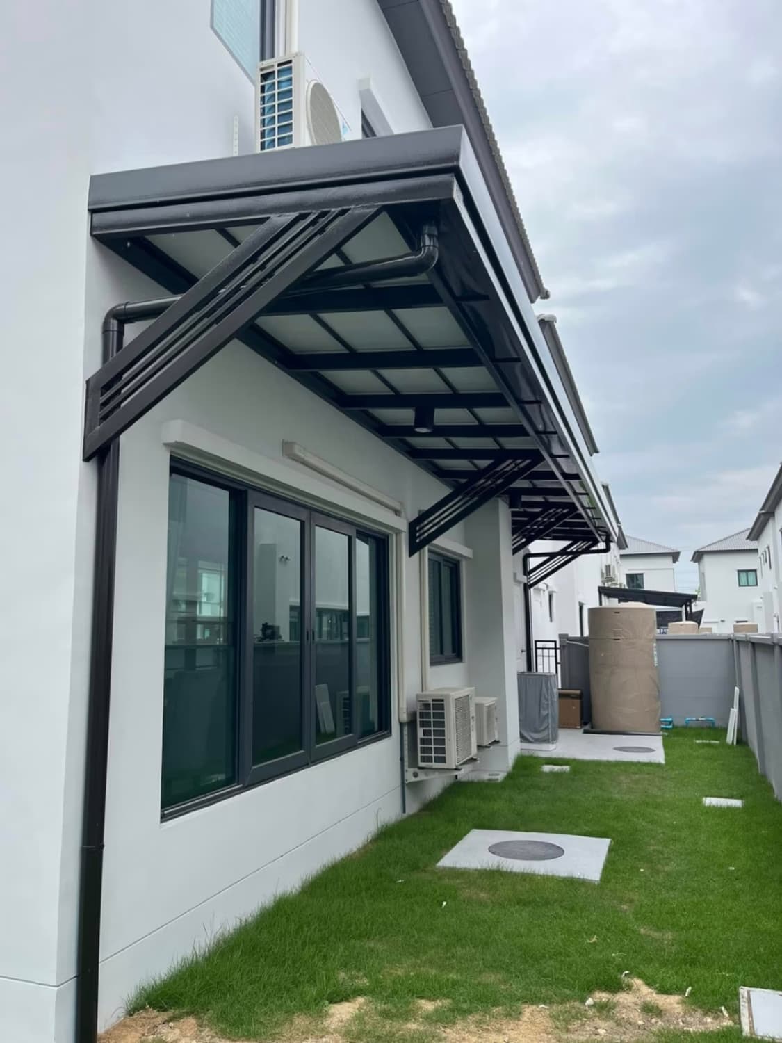 3 Bed House for Rent and Sale in Bang Phli - Image 13