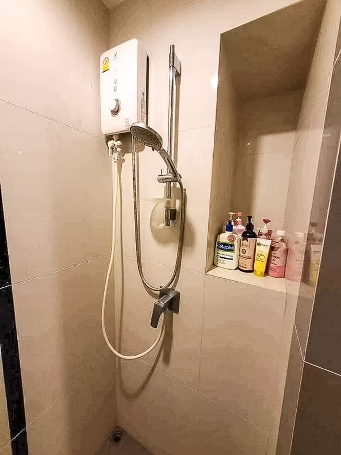 1 Bedroom Condo for Rent at Artemis Sukhumvit 77 - Image 7