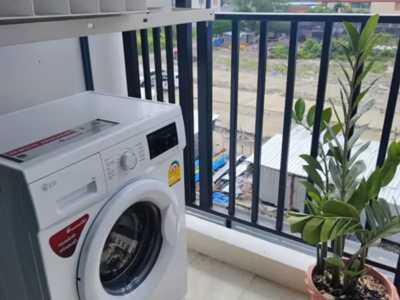1 Bedroom Condo