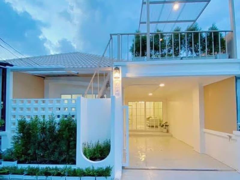 3 Bed Townhouse for Sale in San Sai