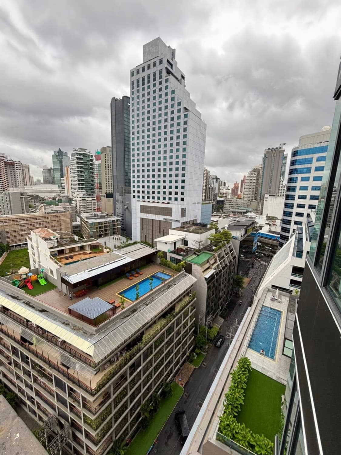 1 Bed Condo for Rent in Watthana - Image 16