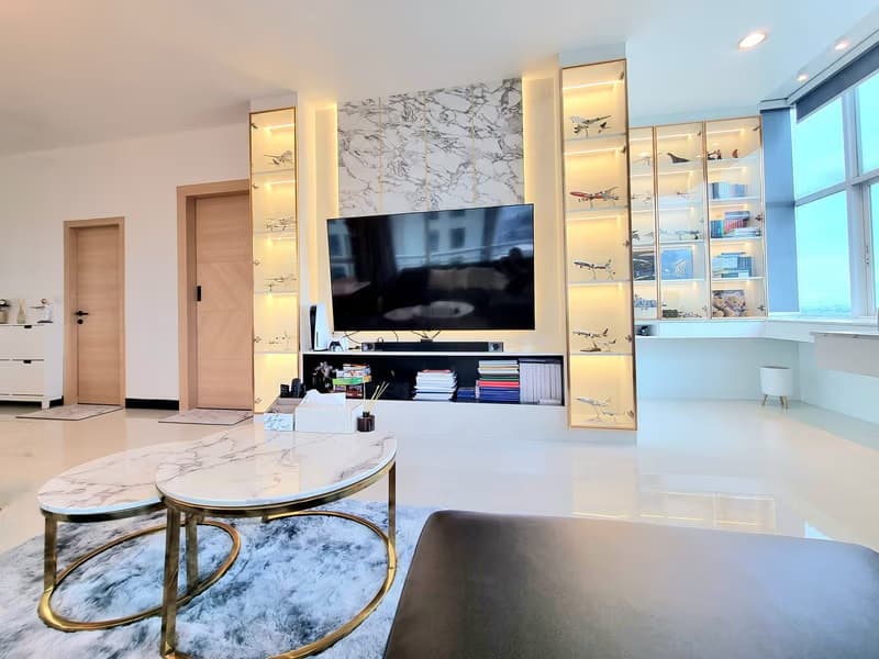 1 Bed Condo for Sale in undefined