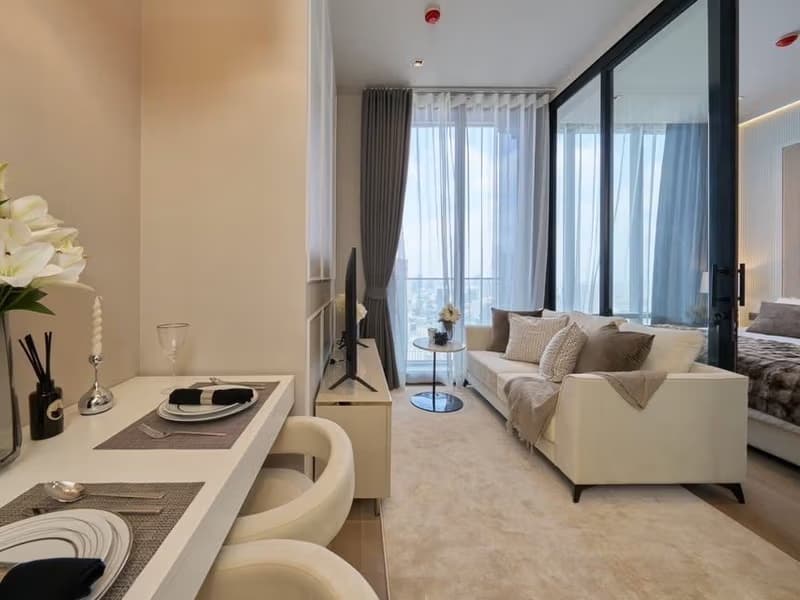 1 Bed Condo for Rent in Bang Rak