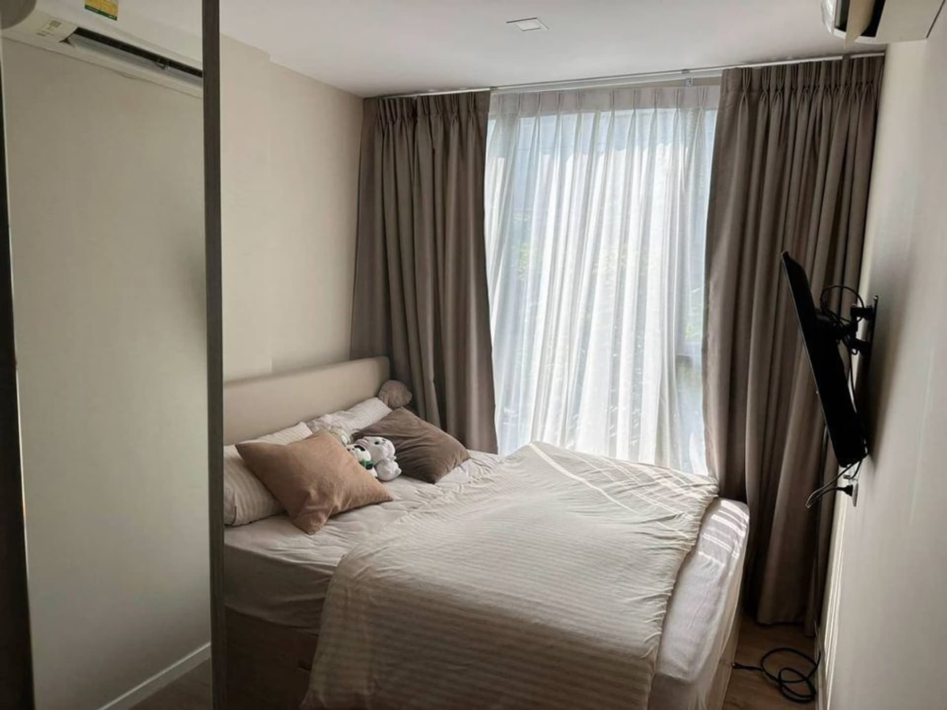 1 Bedroom Condo - Image 3