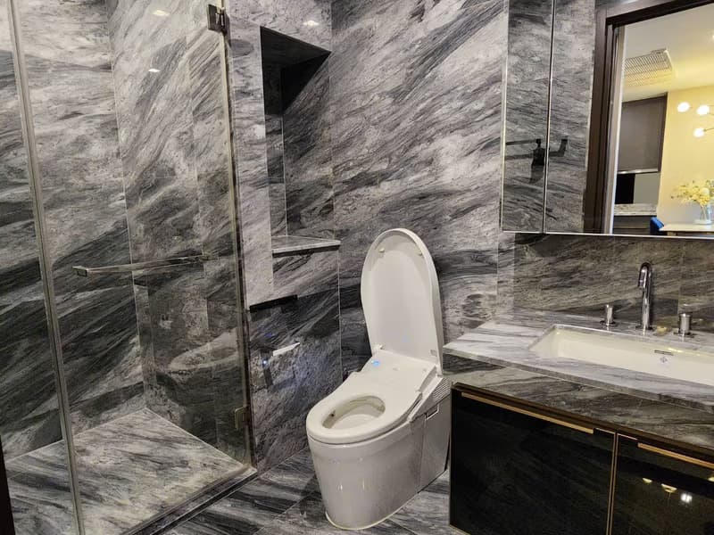2 Bed Condo for Rent and Sale in Phaya Thai