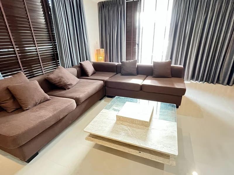 2 Bed Condo for Rent in Watthana