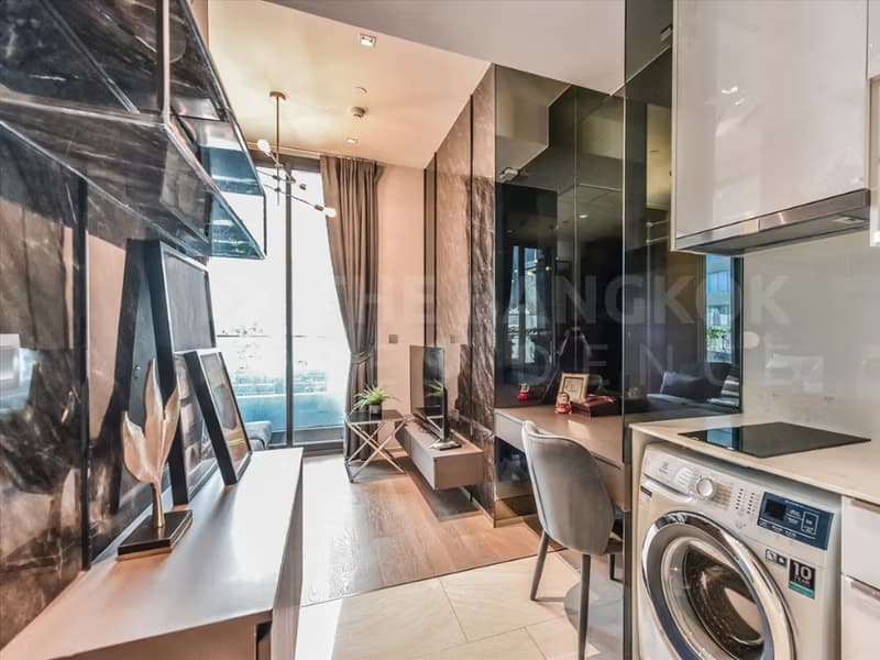 Condo for Rent at Ashton Silom