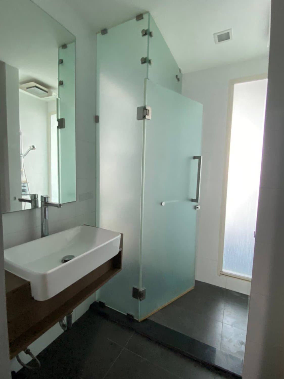1 Bed Condo for Sale in Din Daeng - Image 5