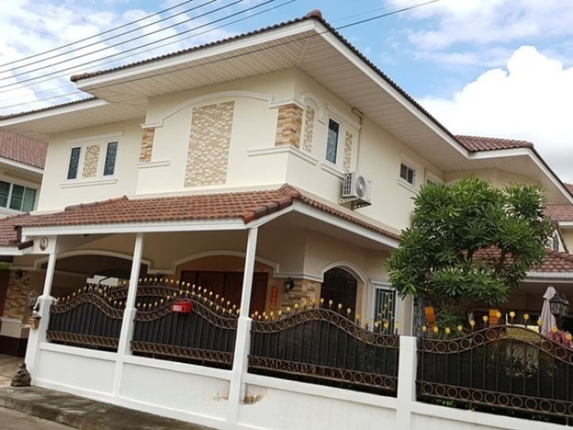 5 Bed House for Sale in San Kamphaeng - Image 15