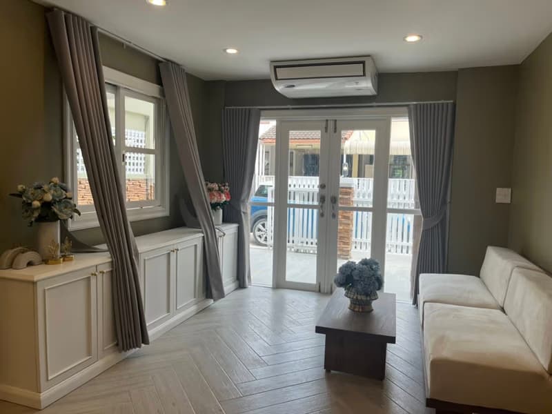 3 Bed Townhouse for Rent in Yan Nawa