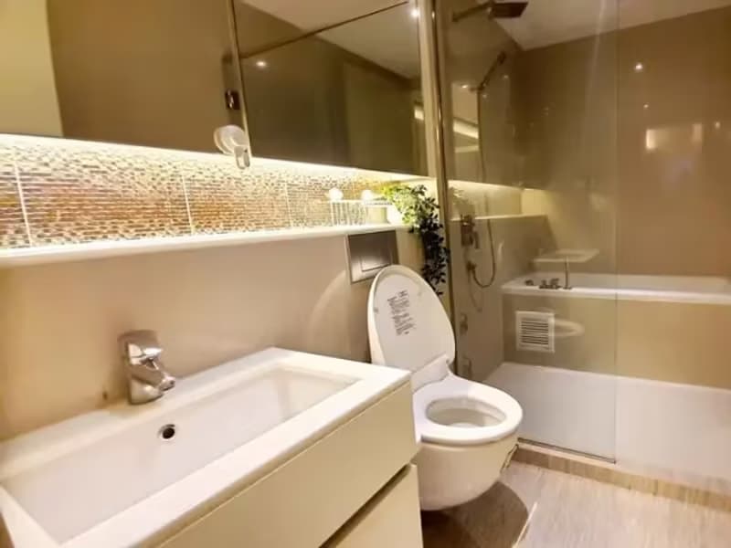 1 Bedroom Condo