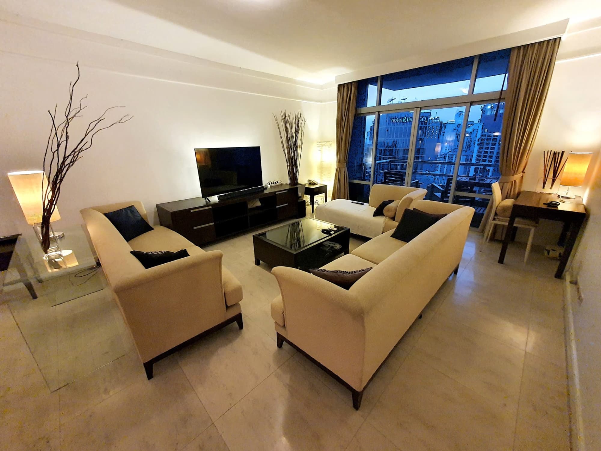 2 Bed Condo for Sale in Pathum Wan - Image 1