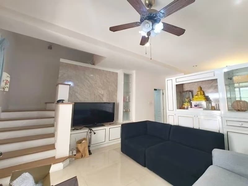 3 Bed Townhouse for Sale in Prawet